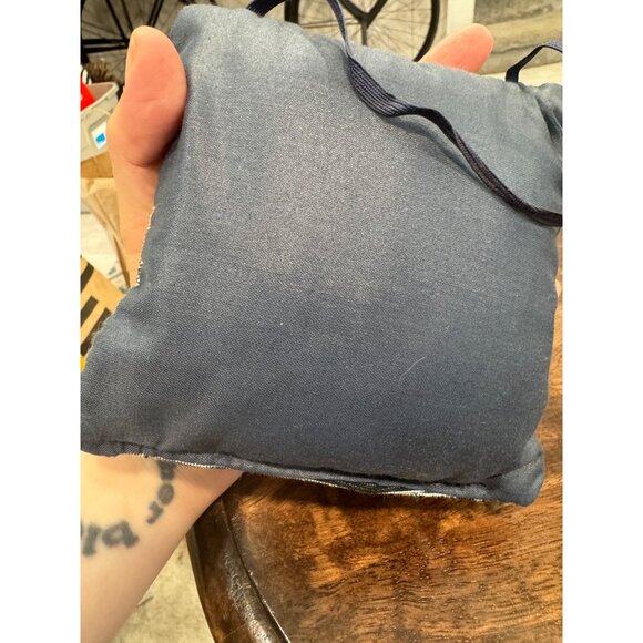 Boyd’s bear mini pillow door hanger tapestry multicolor - Picture 3 of 3